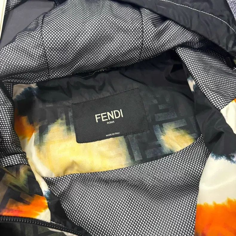 Fendi Fendi Patterned Logo Printed Splatter Effect Zip-Up Hooded Size US S / EU 44-46 / 1 - 7 Thumbnail