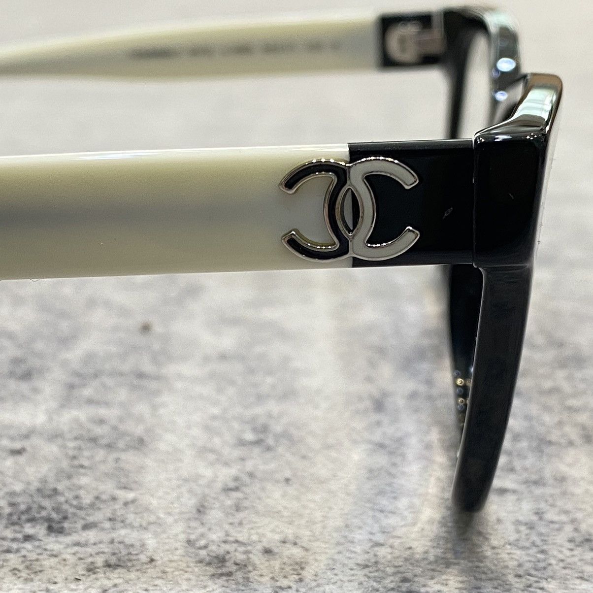 Chanel CHANEL 0CH3472 1656 BLACK WHITE Size ONE SIZE - 3 Thumbnail