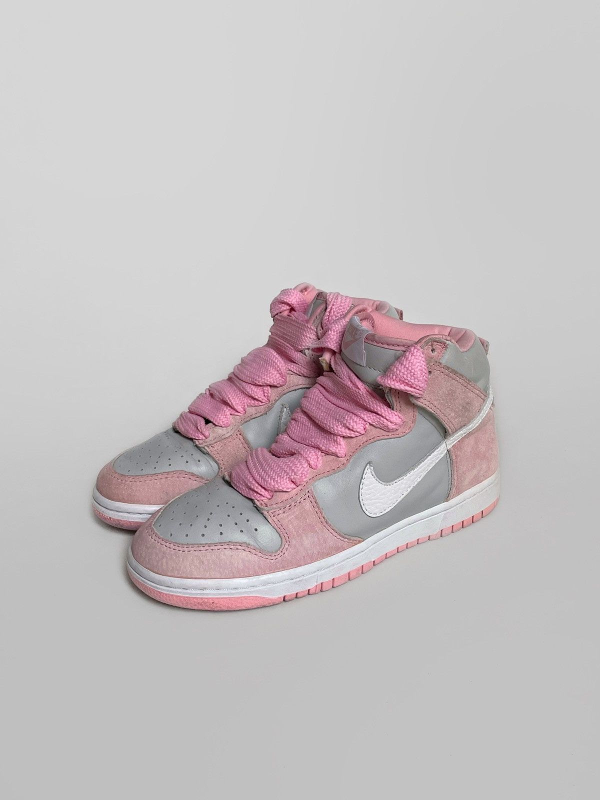 Nike × Vintage Vintage Nike dunk high grey/pink 2004 Size US 8 / IT 38 - 2 Thumbnail