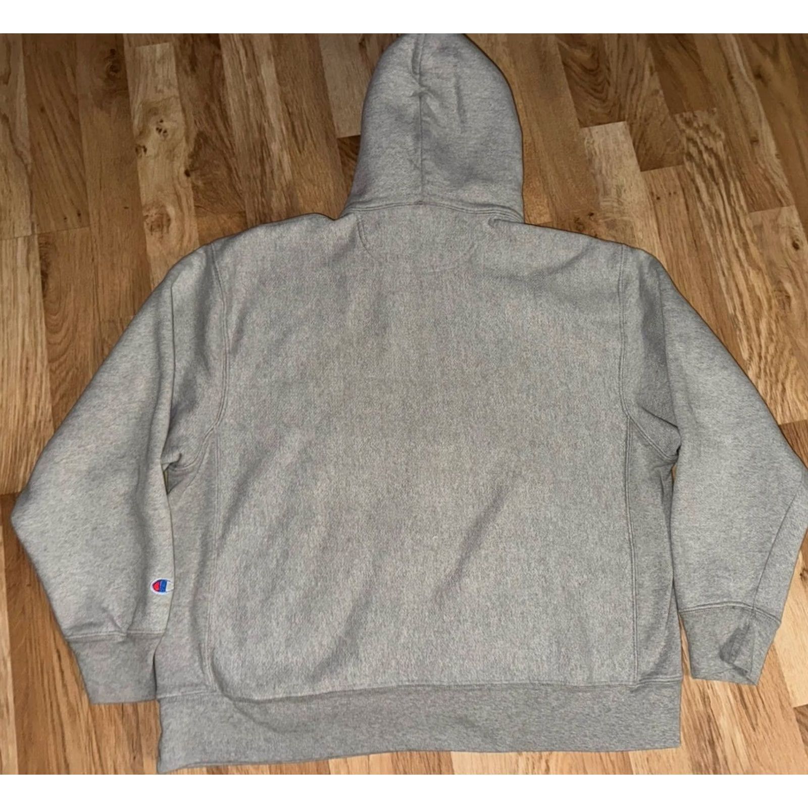 Champion VINTAGE Champion Reverse Weave Gray Hoodie Mens LG Crew Neck Pullover Graphic Print 90s College University School Sports Size US L / EU 52-54 / 3 - 4 Thumbnail