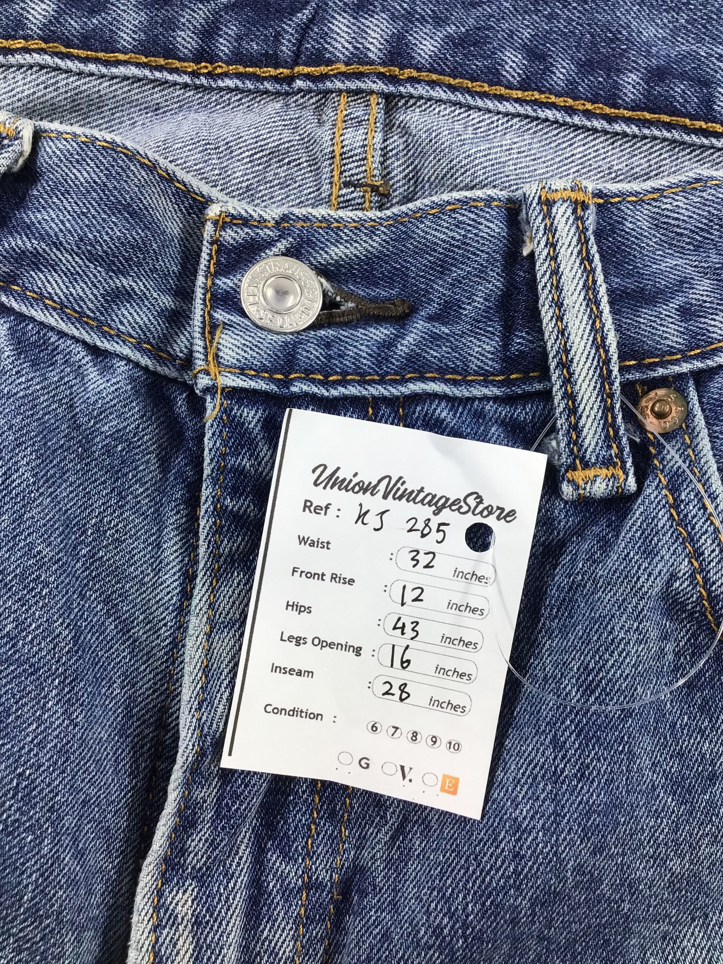 Levi's Vintage Levis 550 Jeans Faded Blue Wash Denim KJ285 Size US 34 / EU 50 - 12 Thumbnail