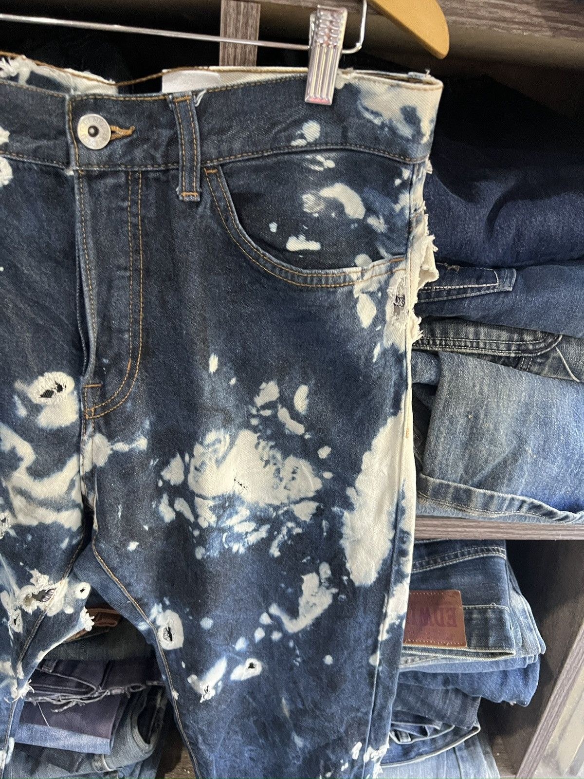 H&M 🔥Thrashed H&M Tie Dye Distressed Denim Size US 33 - 6 Thumbnail