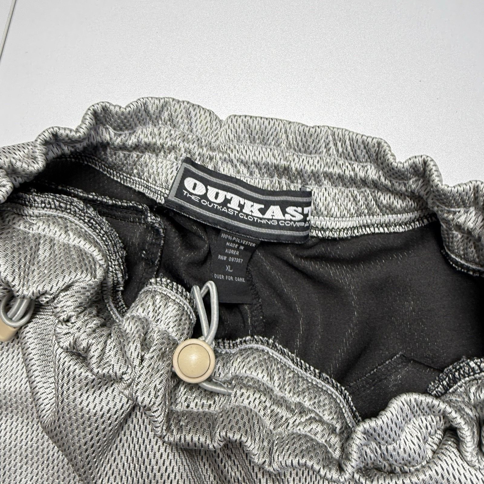 Outkast Vintage Outkast Gym Athletic Shorts Mens XL Silver Baggy Hip Size US 28 / EU 44 - 7 Thumbnail