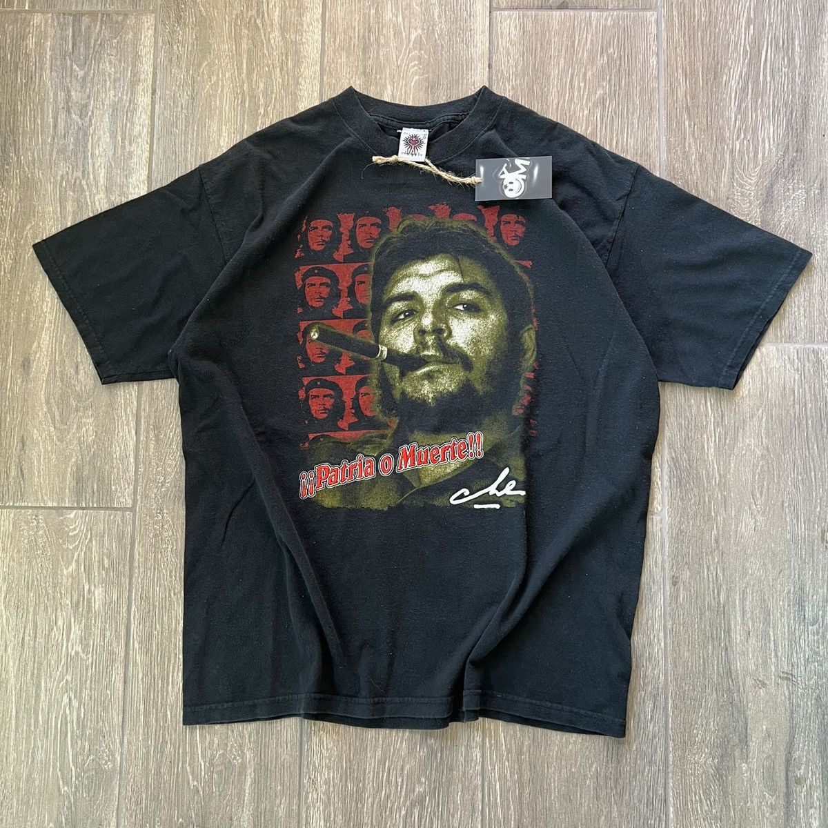 image of Band Tees Resurrection Che Guevara Vintage in Black, Men's (Size XL)