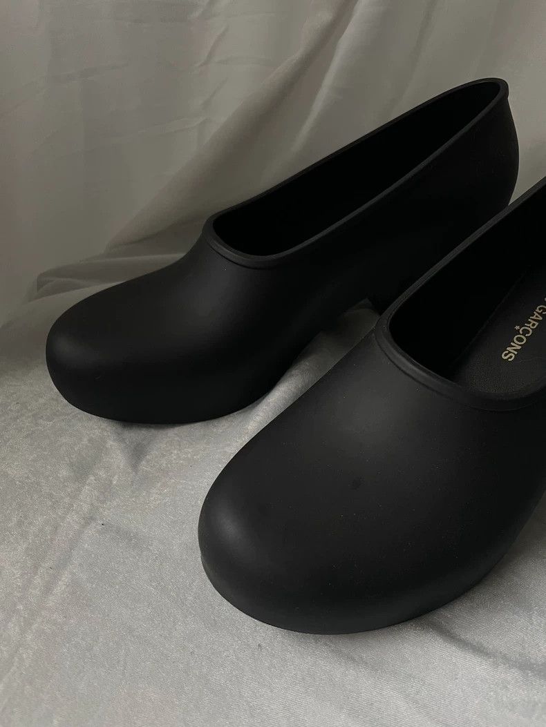 Comme des Garcons Comme des Garçons Medieval Women's Black Rubber Pumps Heels Size US 5.5 / IT 35.5 - 3 Thumbnail