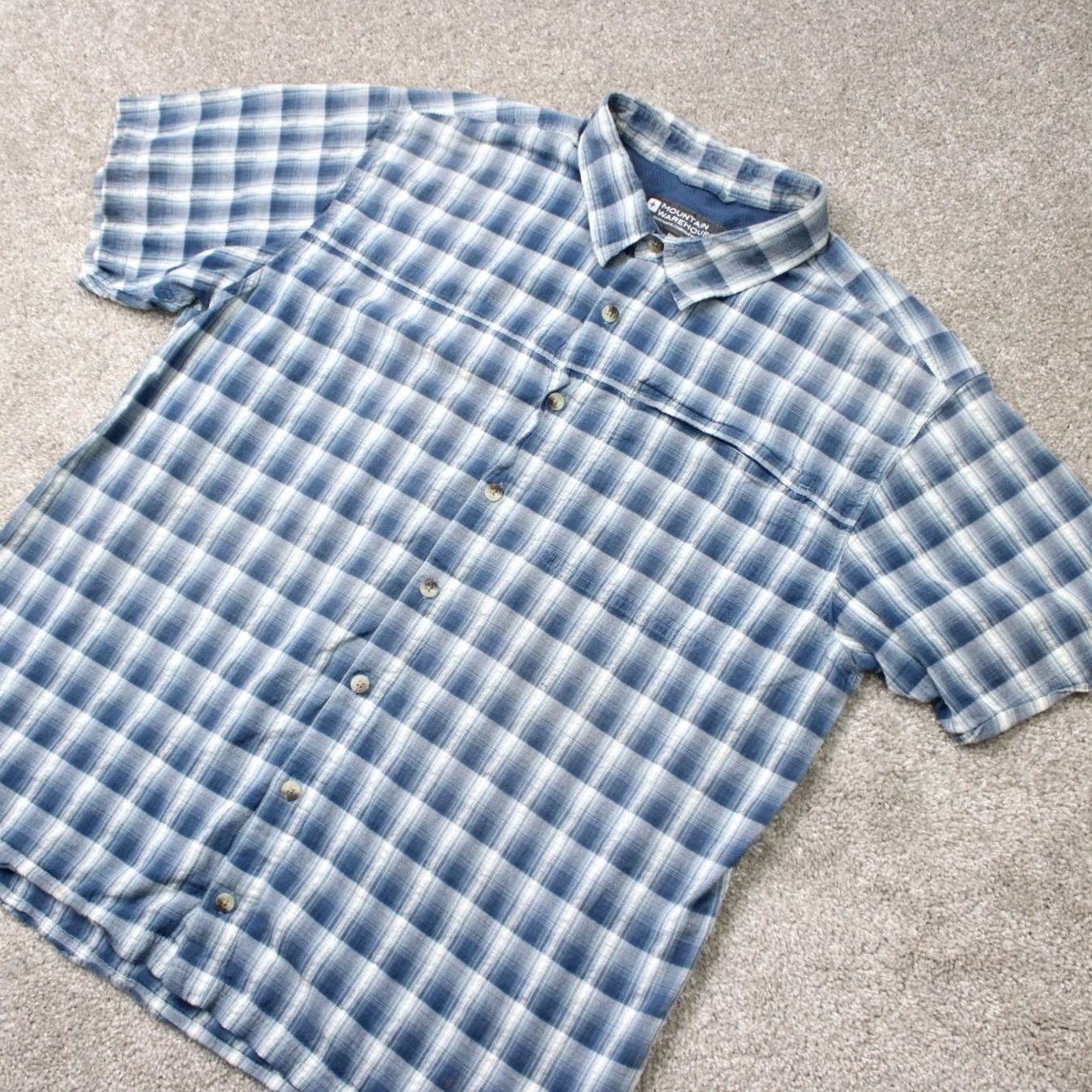 Vintage Mountain Warehouse Shirt Men 2XL Blue Plaid Short Sleeve Cotton Button-Up Shirt Mens Regular Fit Adult 2XL Blue 90s Theme Size US XXL / EU 58 / 5 - 3 Thumbnail