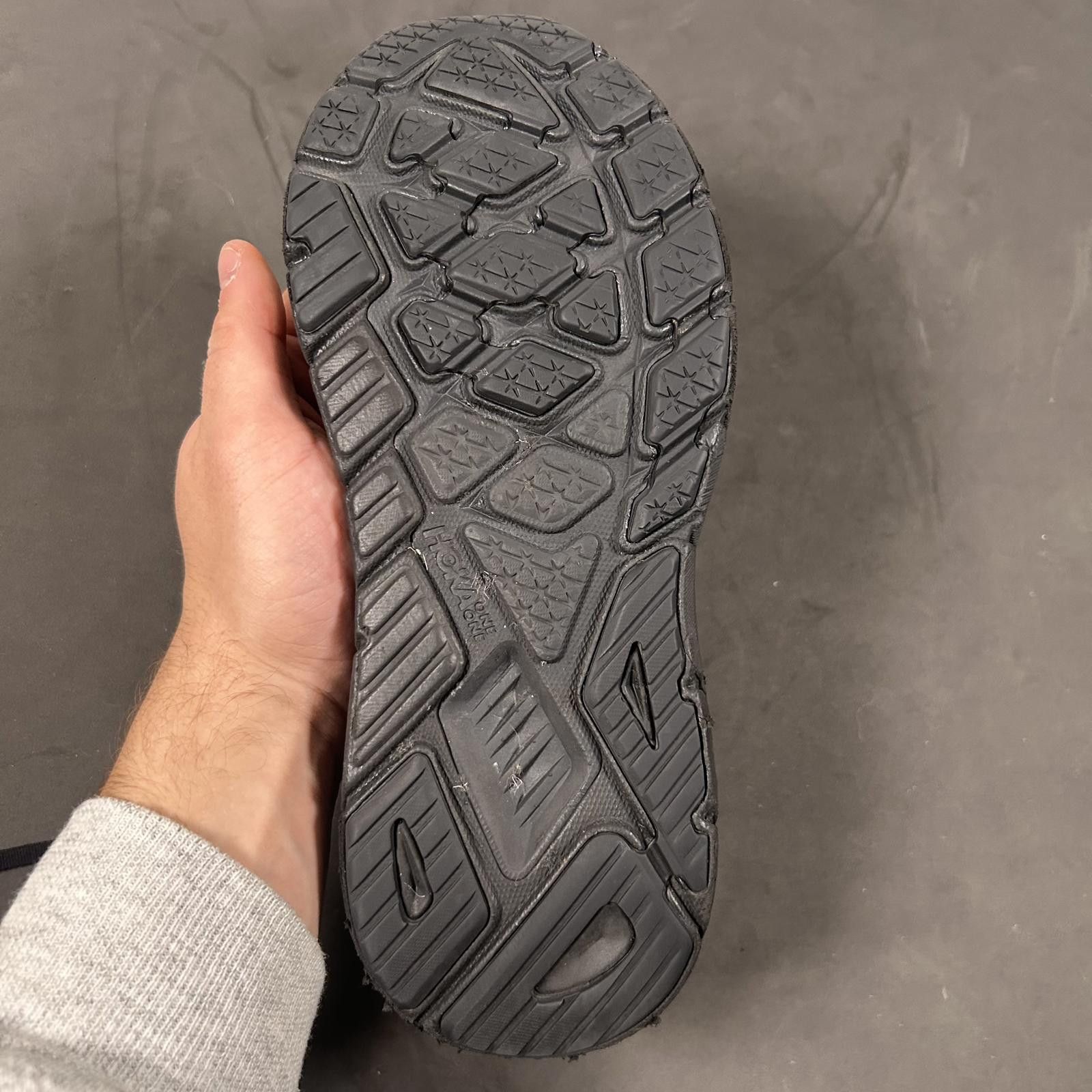 Hoka single left shoe: HOKA One One Arahi 7. Replacement/amputee. Size US 9 / EU 42 - 6 Thumbnail