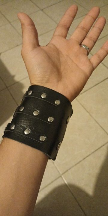 Jewelry Adjustable Vintage Gothic Leather Wristband Bracelet Size ONE SIZE - 8 Thumbnail