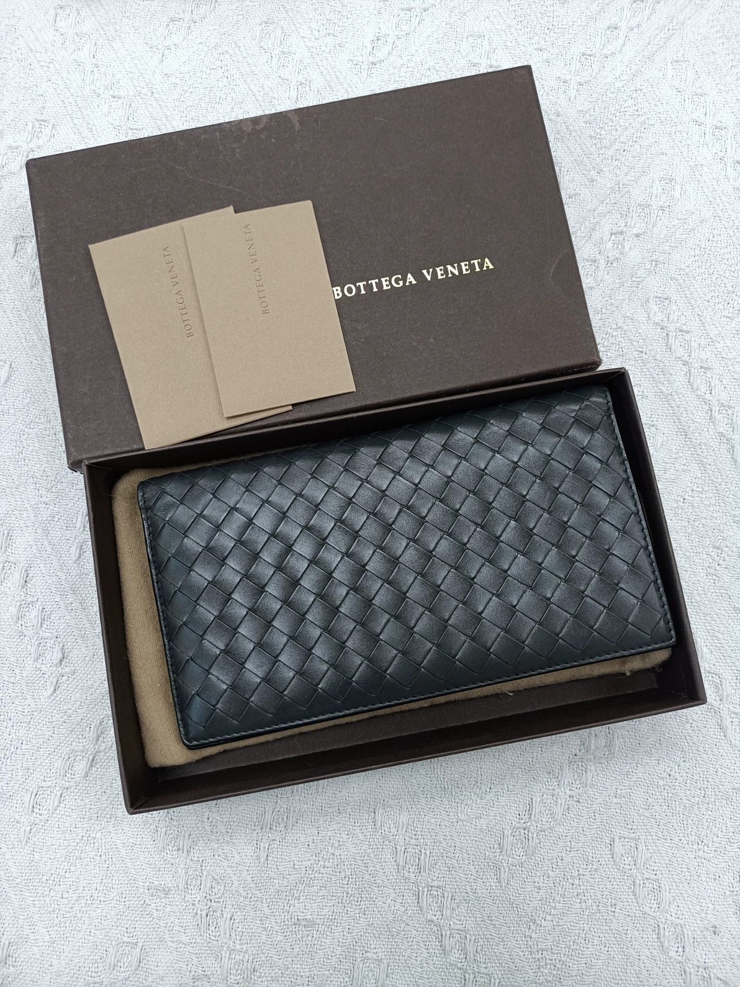 Bottega Veneta Woven Leather Long Wallet in Black Size ONE SIZE - 1 Thumbnail