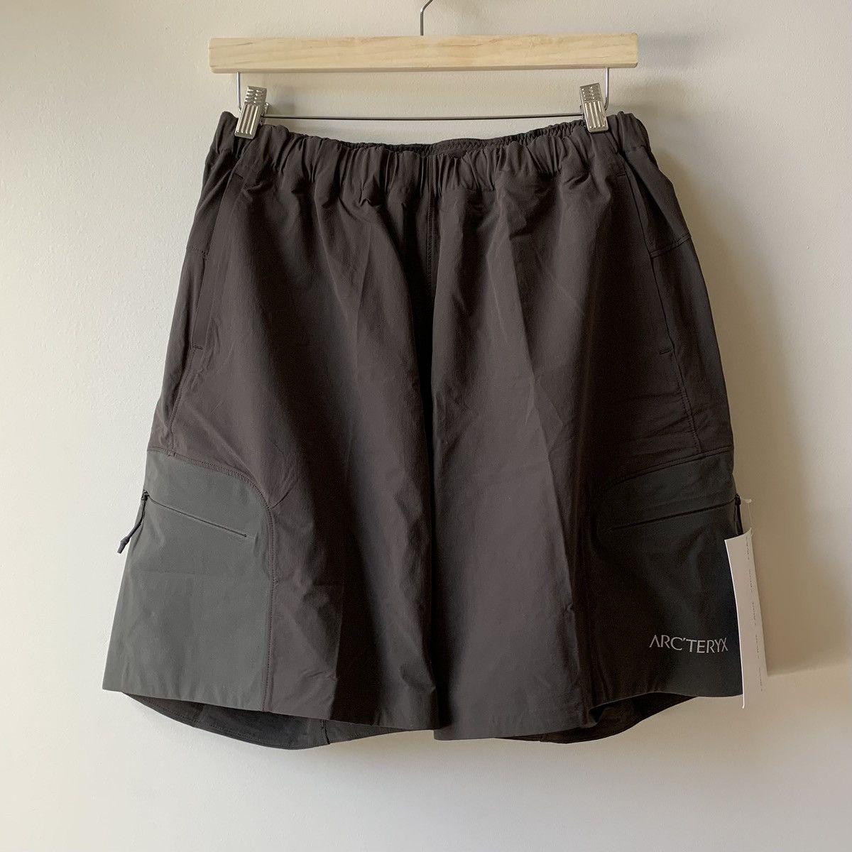 Arc'teryx System_A Tobi Short Size US 30 / EU 46 - 1 Thumbnail