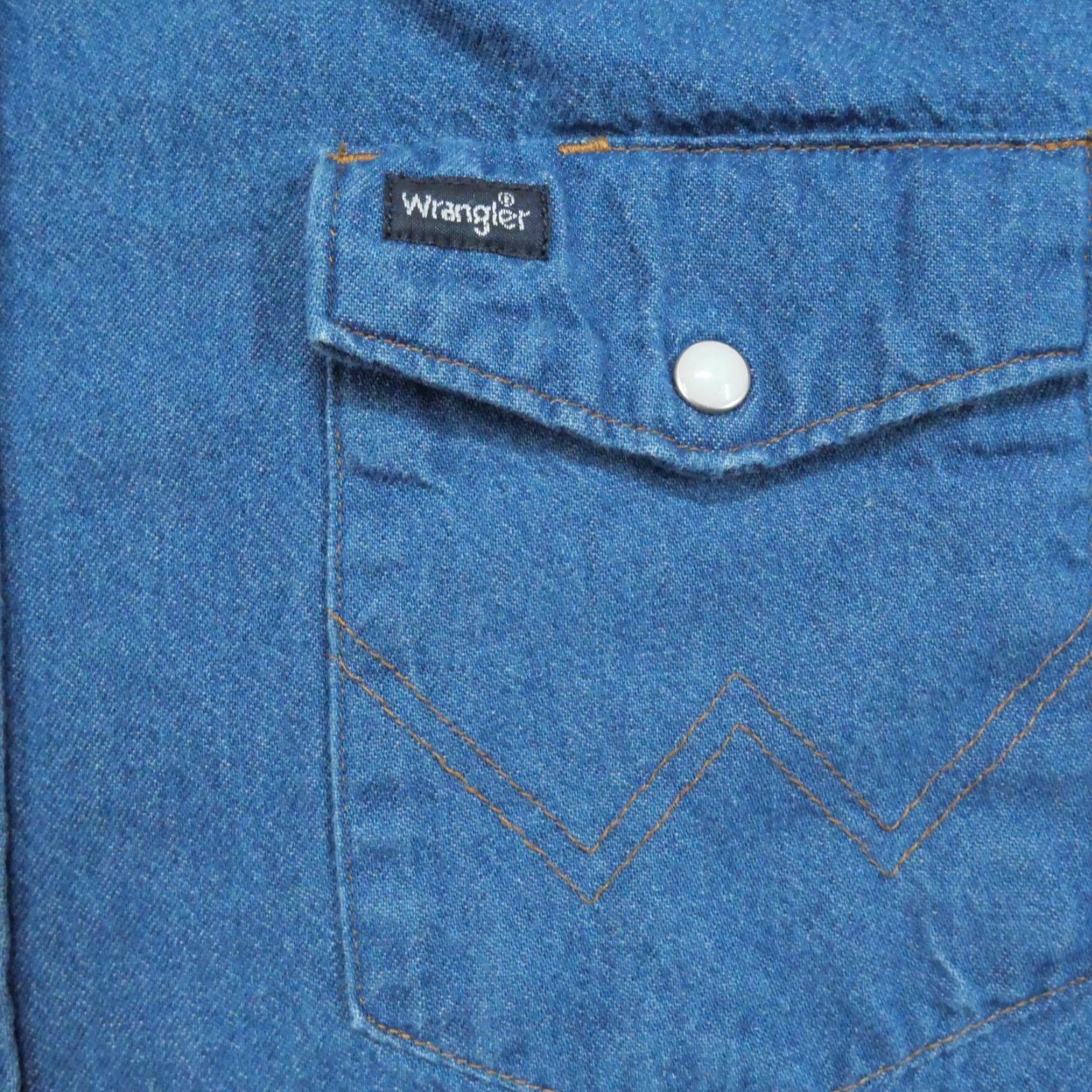 Wrangler VINTAGE Wrangler Shirt Mens 34 Blue Denim Pearl Snap Western Country Y2K Wrangler Shirt Mens 34 Blue Denim Pearl Snap Western Country Y2K Size US S / EU 44-46 / 1 - 2 Thumbnail