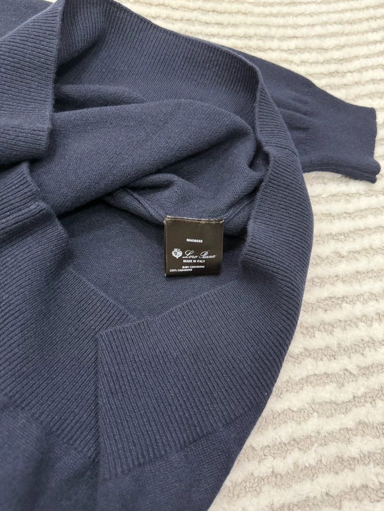 Loro Piana LORO PIANA Navy blue 100% cashmere fabric V-neck long slee Size US M / EU 48-50 / 2 - 3 Thumbnail