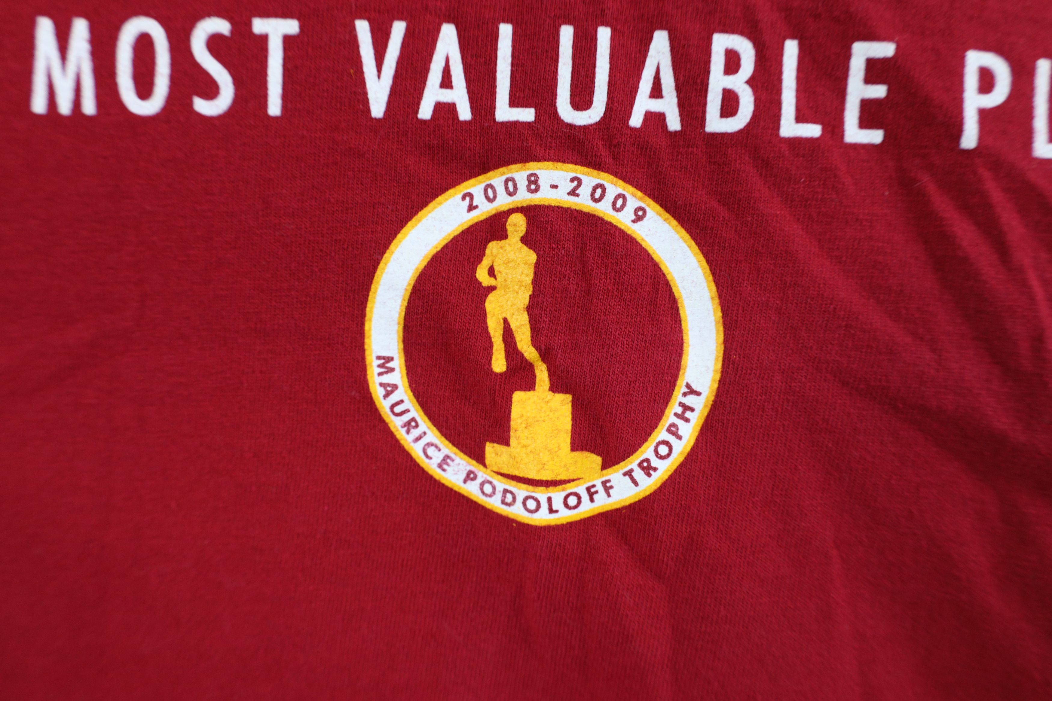 Vintage Vintage Y2K James Cleveland Cavaliers Basketball T-Shirt Size US M / EU 48-50 / 2 - 6 Thumbnail