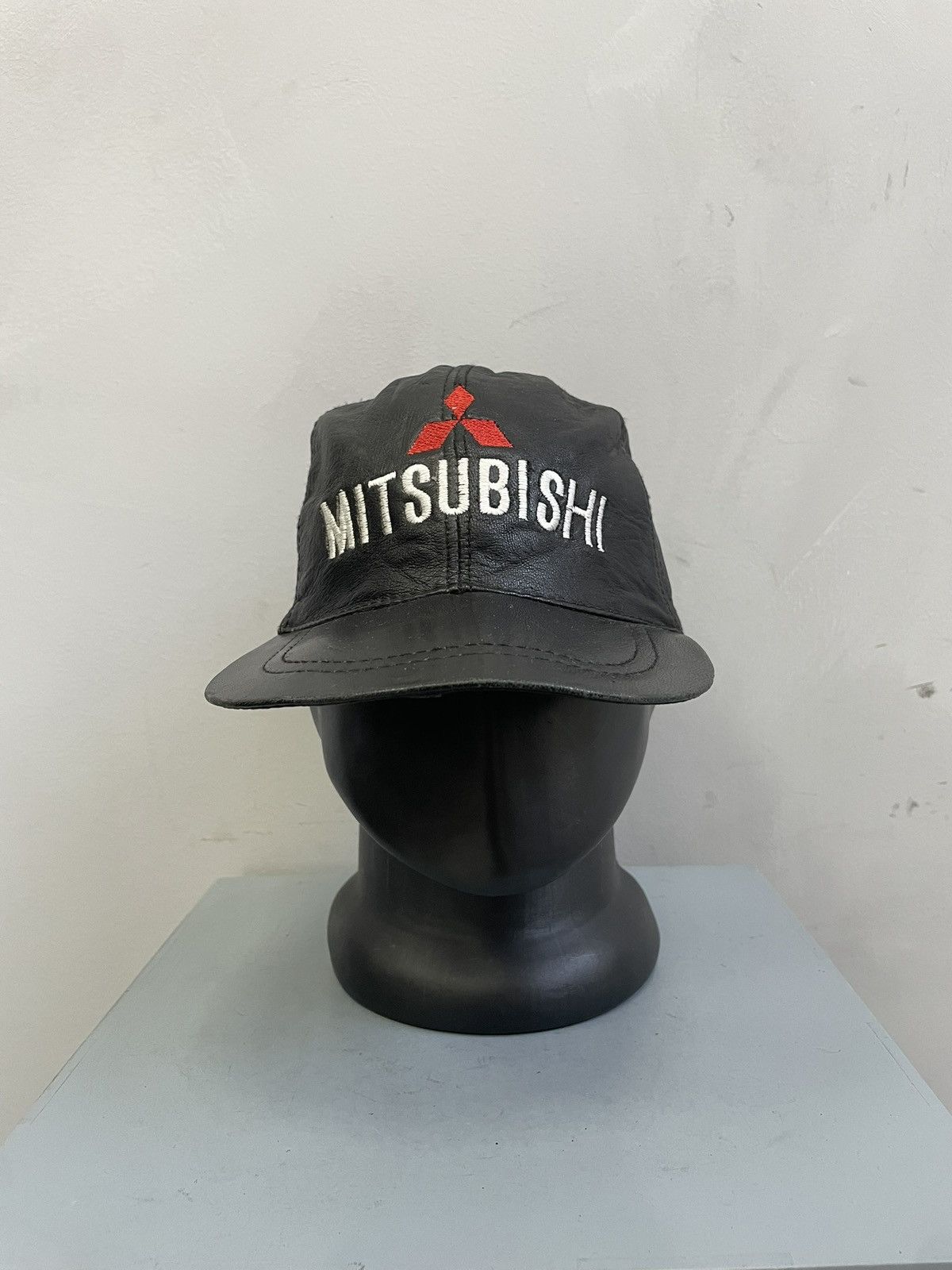 Other Vintage retro MITsubishi trucker hat cap leather Size ONE SIZE - 1 Thumbnail