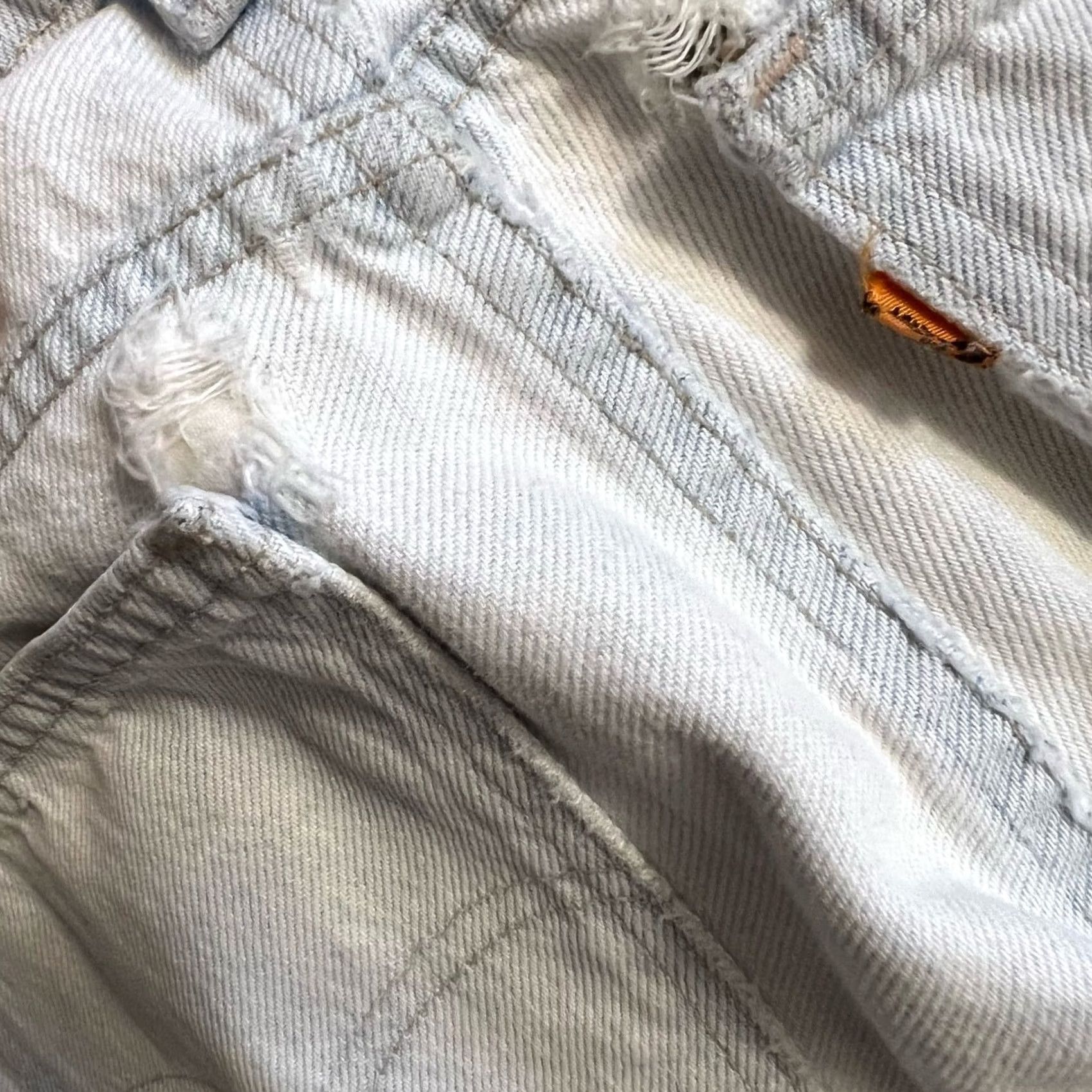 Levi's VINTAGE Levi’s Jea ns Mens 36 X32 Light Wash 550 Orange Tab Distressed Straight Jeans 34x30.5 Mens Size US 36 / EU 52 - 6 Thumbnail