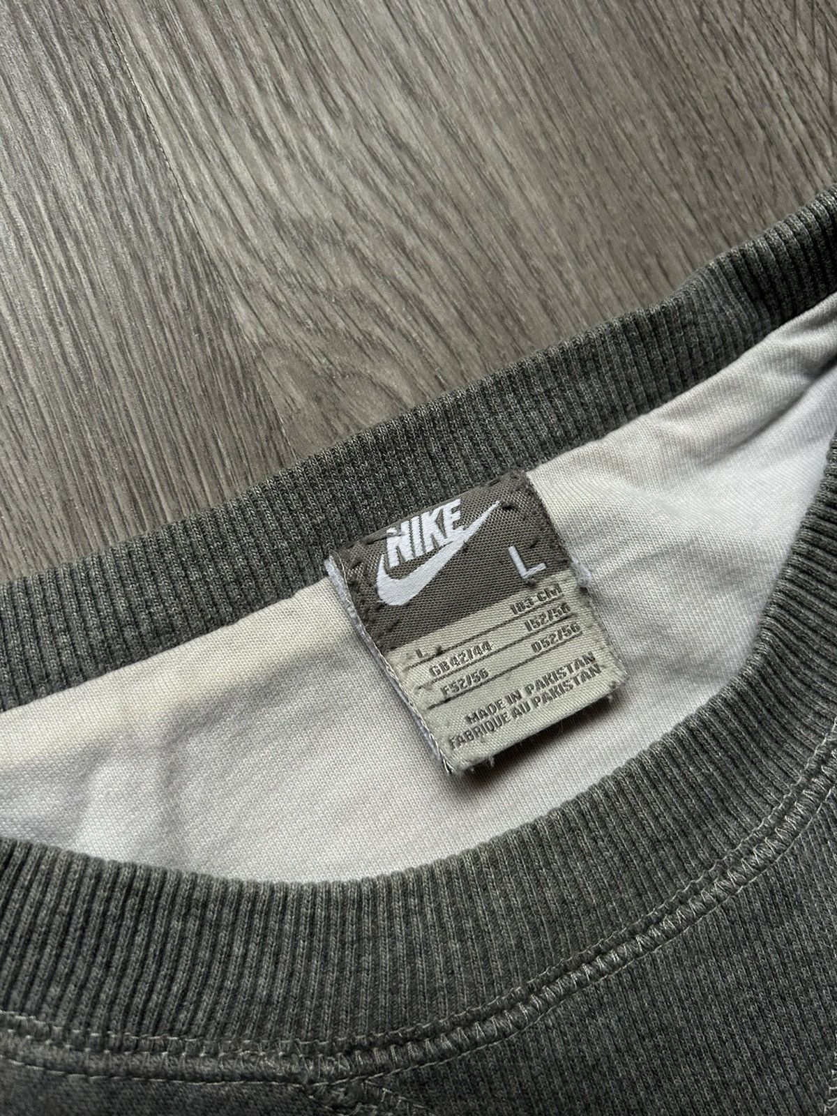 Nike × Vintage Sweatshirt Nike 🔘 Vintage 🔘 Streetwear, Sportswear 🔘 Size US L / EU 52-54 / 3 - 4 Thumbnail