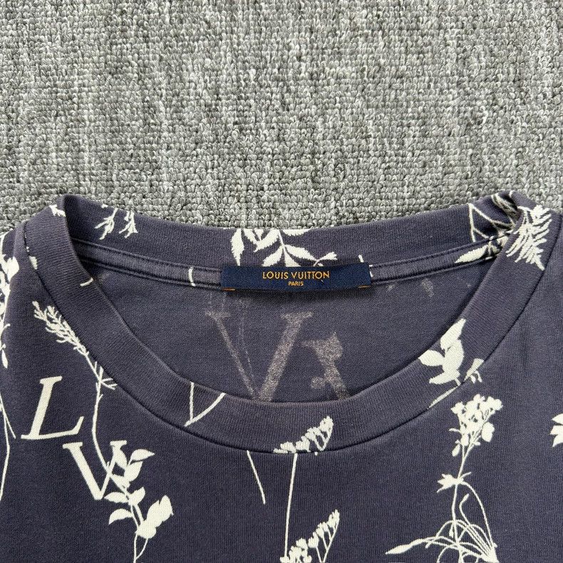 Louis Vuitton Louis Vuitton Floral letter logo short sleeve 2501-Nextarro Size US XL / EU 56 / 4 - 3 Thumbnail