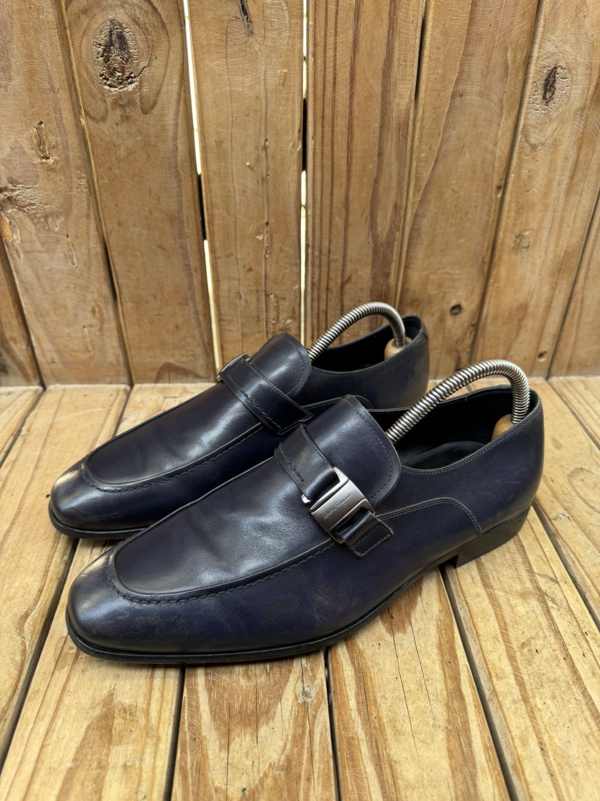 Salvatore Ferragamo Salvatore Ferragamo dark blue Leather shoes Sz USA 7.5 EEE Size US 7.5 / EU 40-41 - 24 Thumbnail