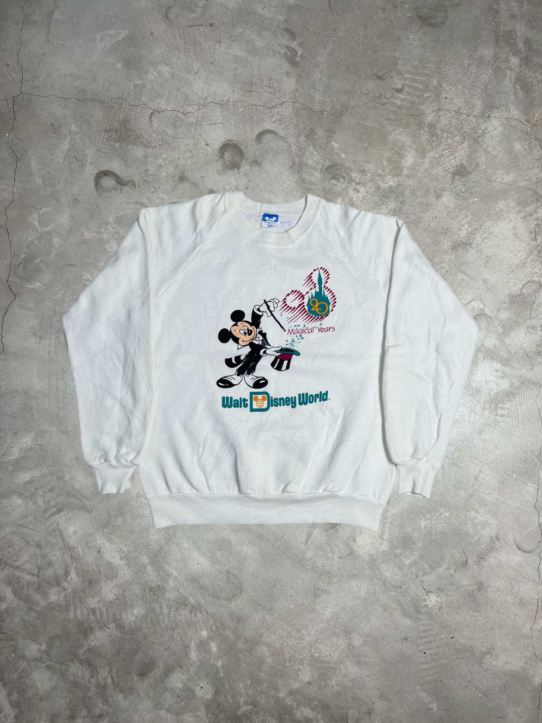 Disney Vintage 90s Walt Disney World 20 Magical Years (L) GTMD873 Size US L / EU 52-54 / 3 - 1 Thumbnail