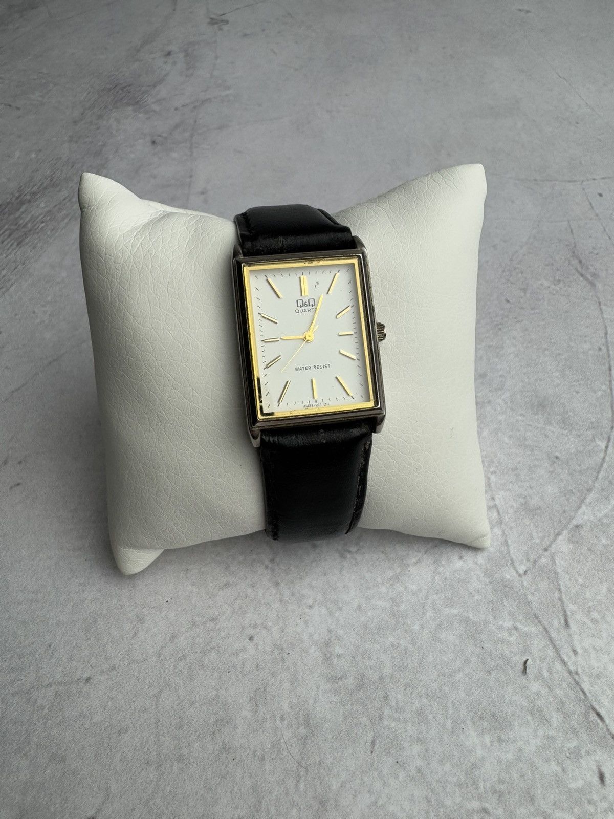 Japanese Brand Q&Q Watch Japanese Style ✅Working Size ONE SIZE - 1 Thumbnail