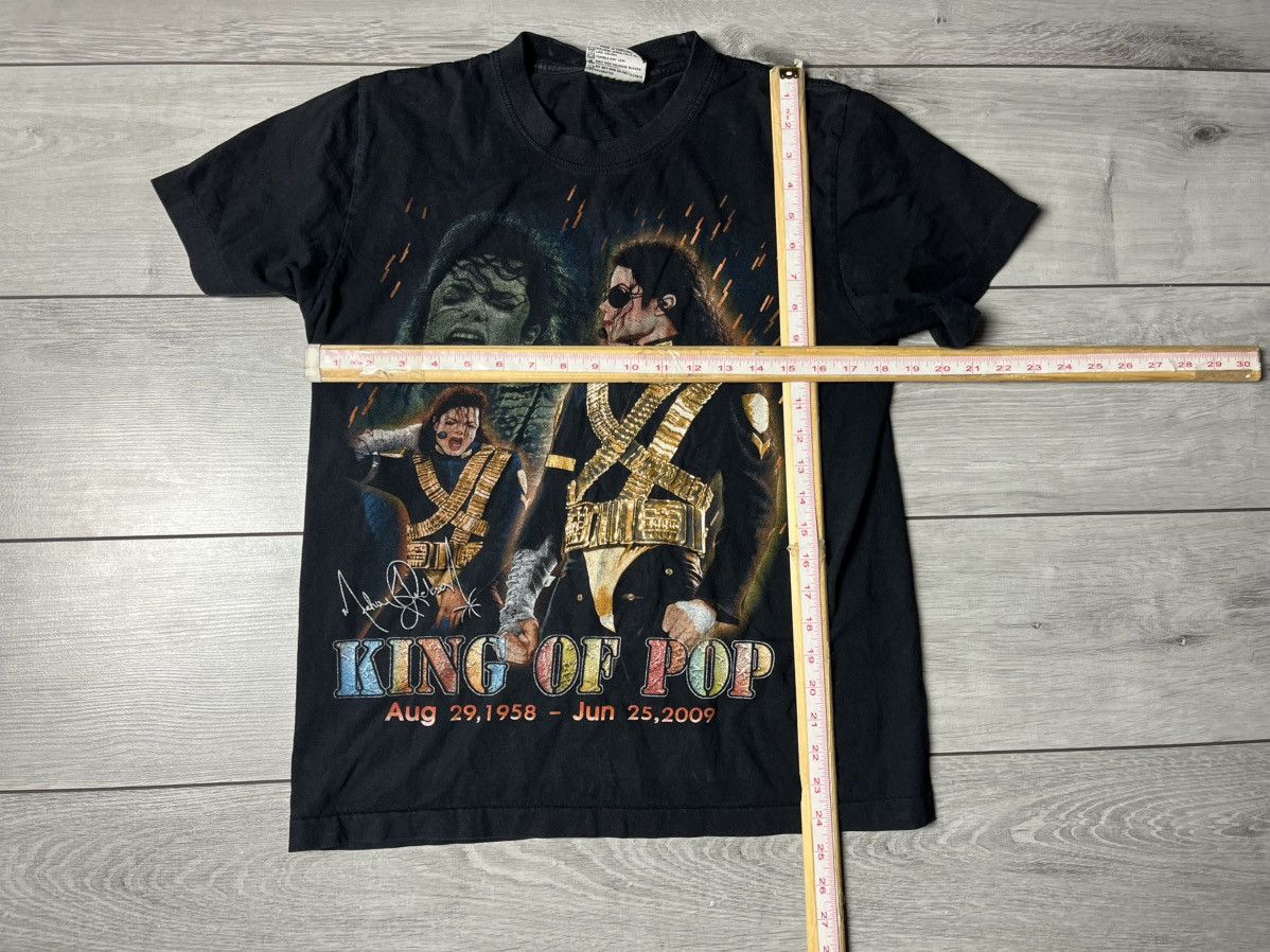 Band Tees Michael Jackson king of pop memorial Tshirt size S/M Size US S / EU 44-46 / 1 - 5 Thumbnail