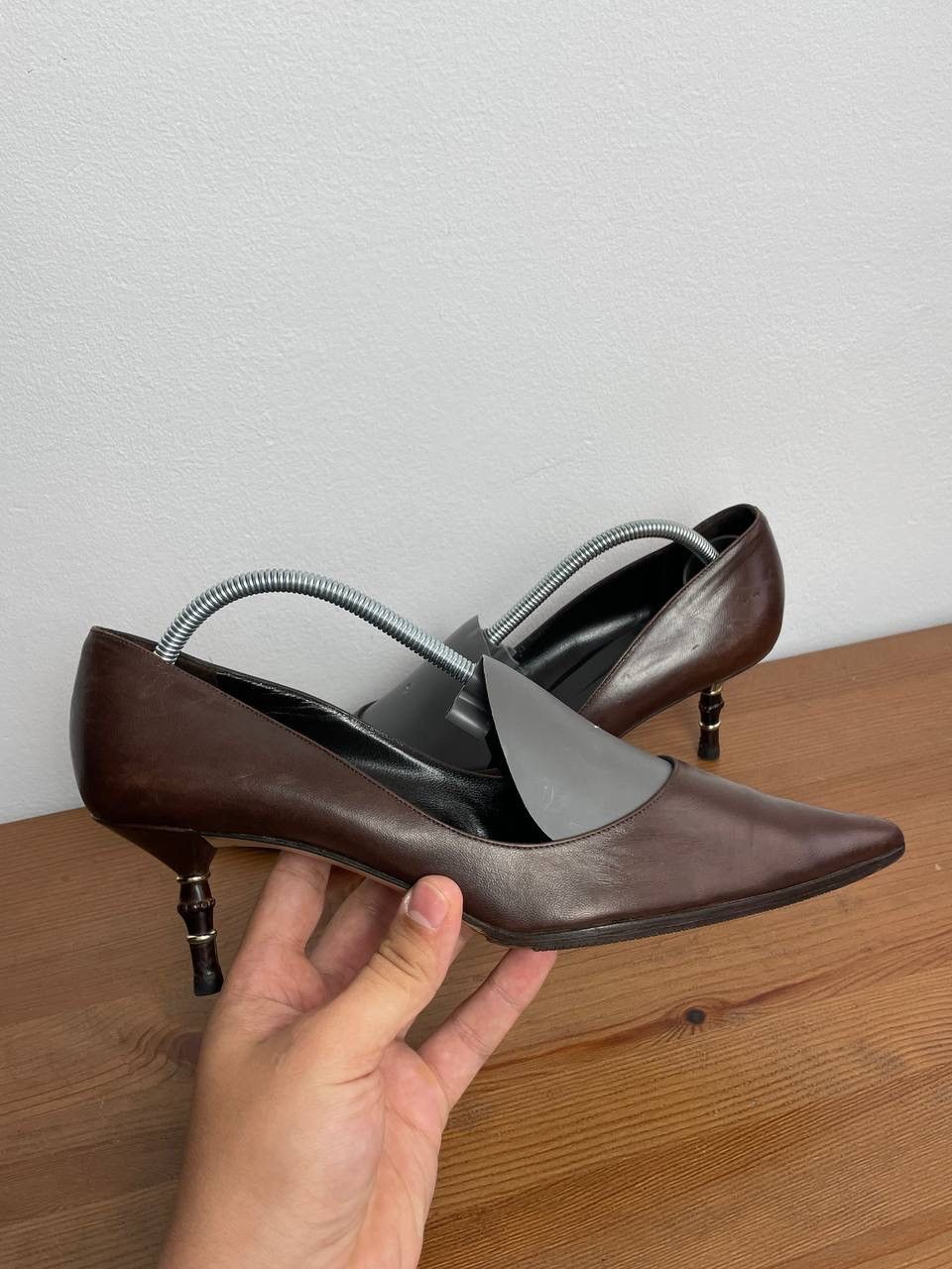 Gucci × Vintage Gucci Vintage Brown Bamboo Leather Pumps Luxury Brand Size US 8 / IT 38 - 2 Thumbnail