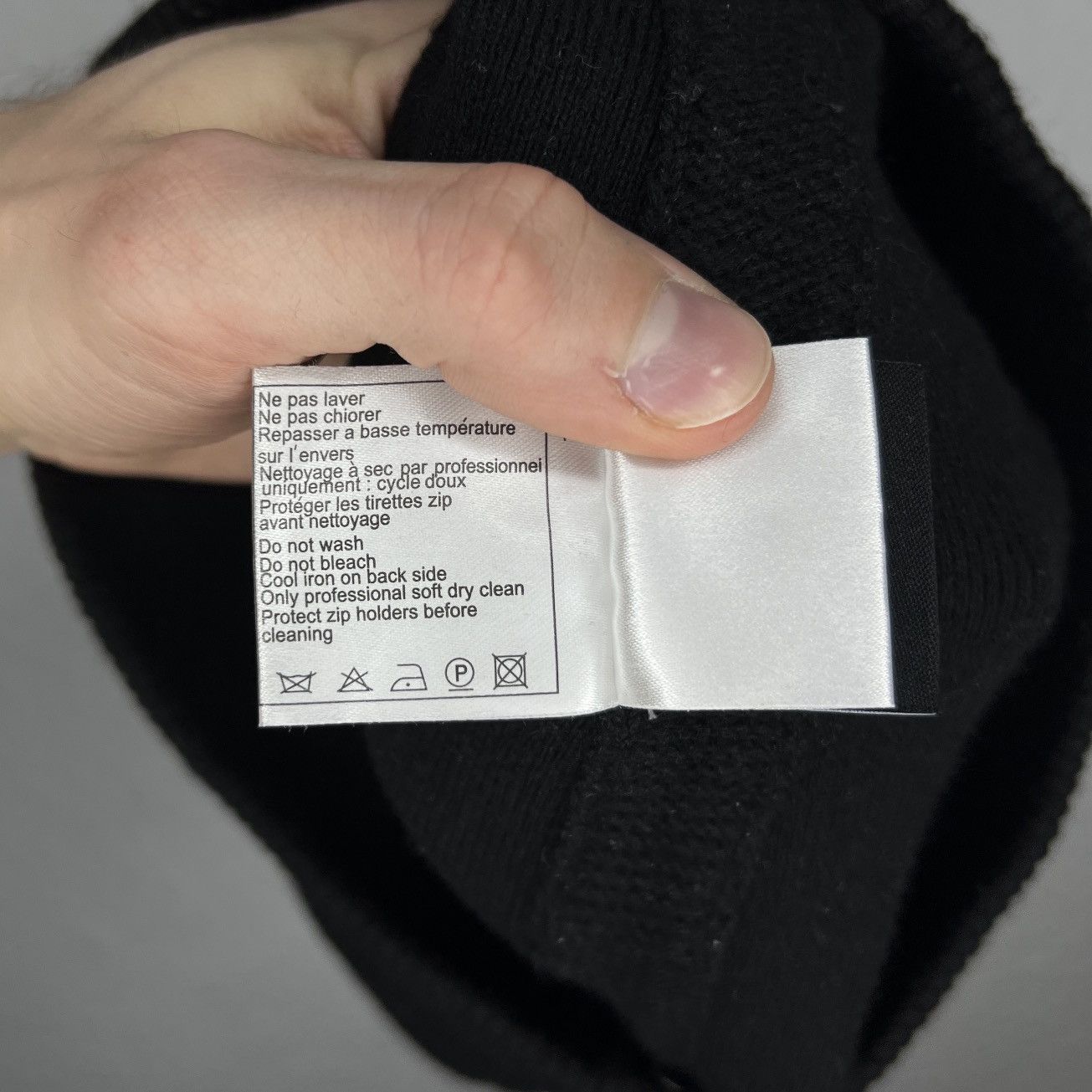 Chanel Vintage Chanel Mini Skirt Wool Big Logo Black Classic Luxury Size 27" / US 4 / IT 40 - 11 Thumbnail