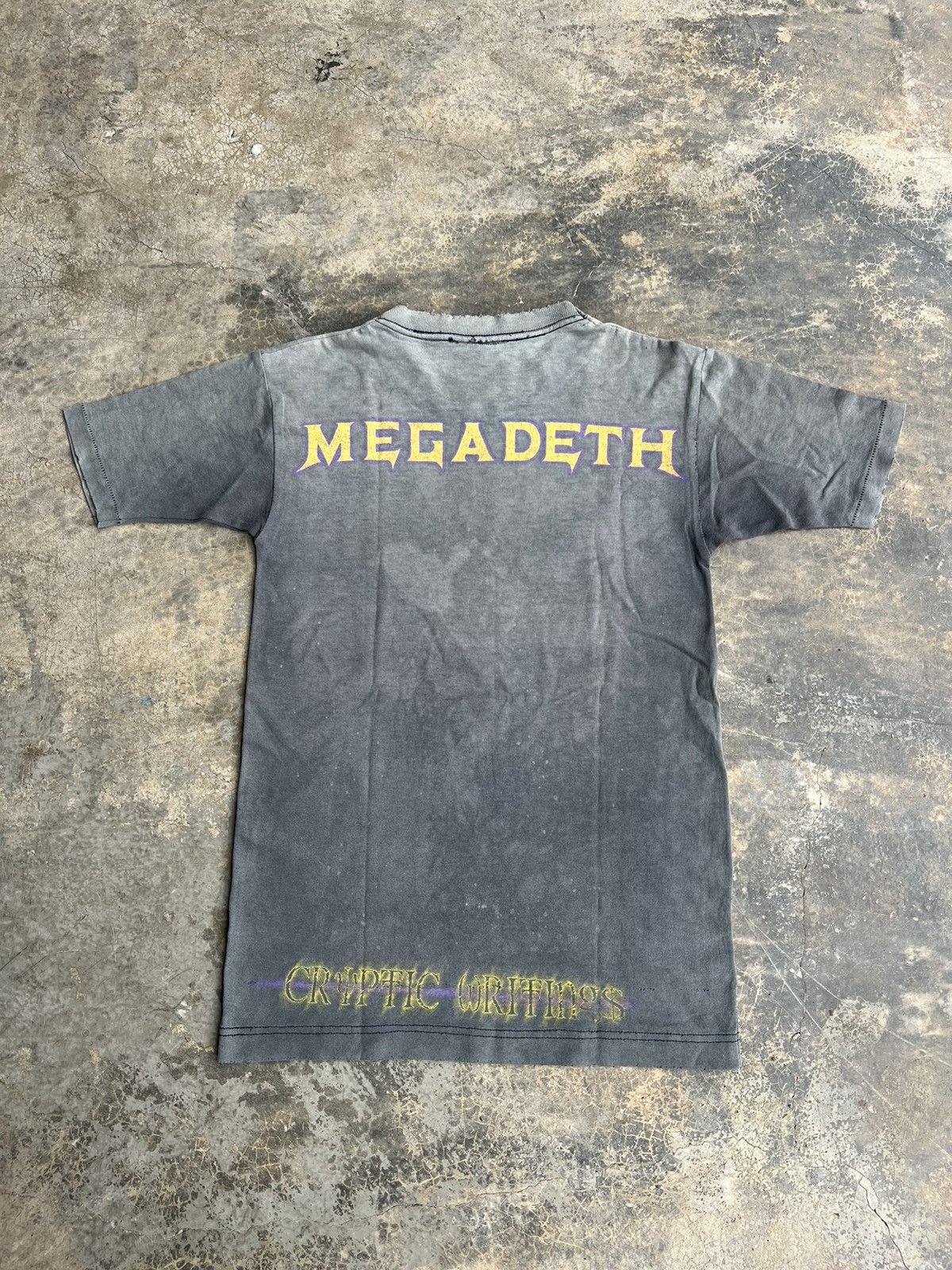 Band Tees Distressed Vintage Megadeth Cryptic Writings Band Tees Size US S / EU 44-46 / 1 - 2 Thumbnail