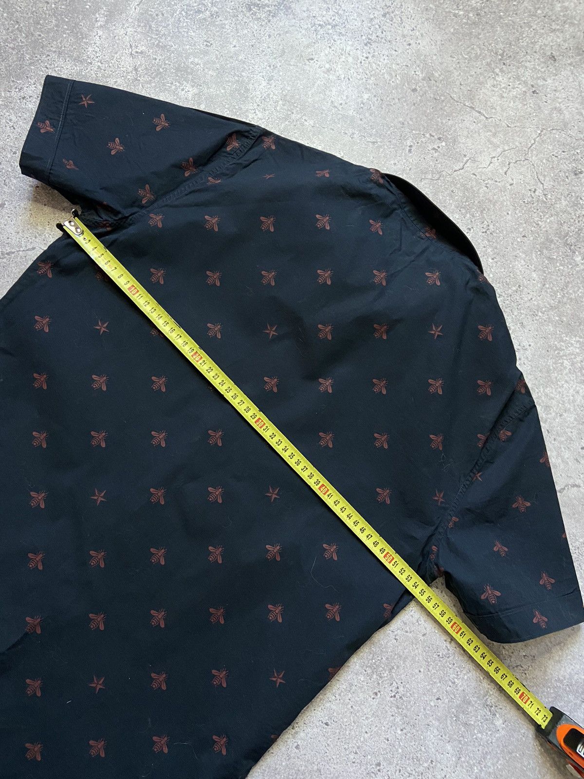 Gucci Gucci Bee Logo Shirt Size US M / EU 48-50 / 2 - 12 Thumbnail