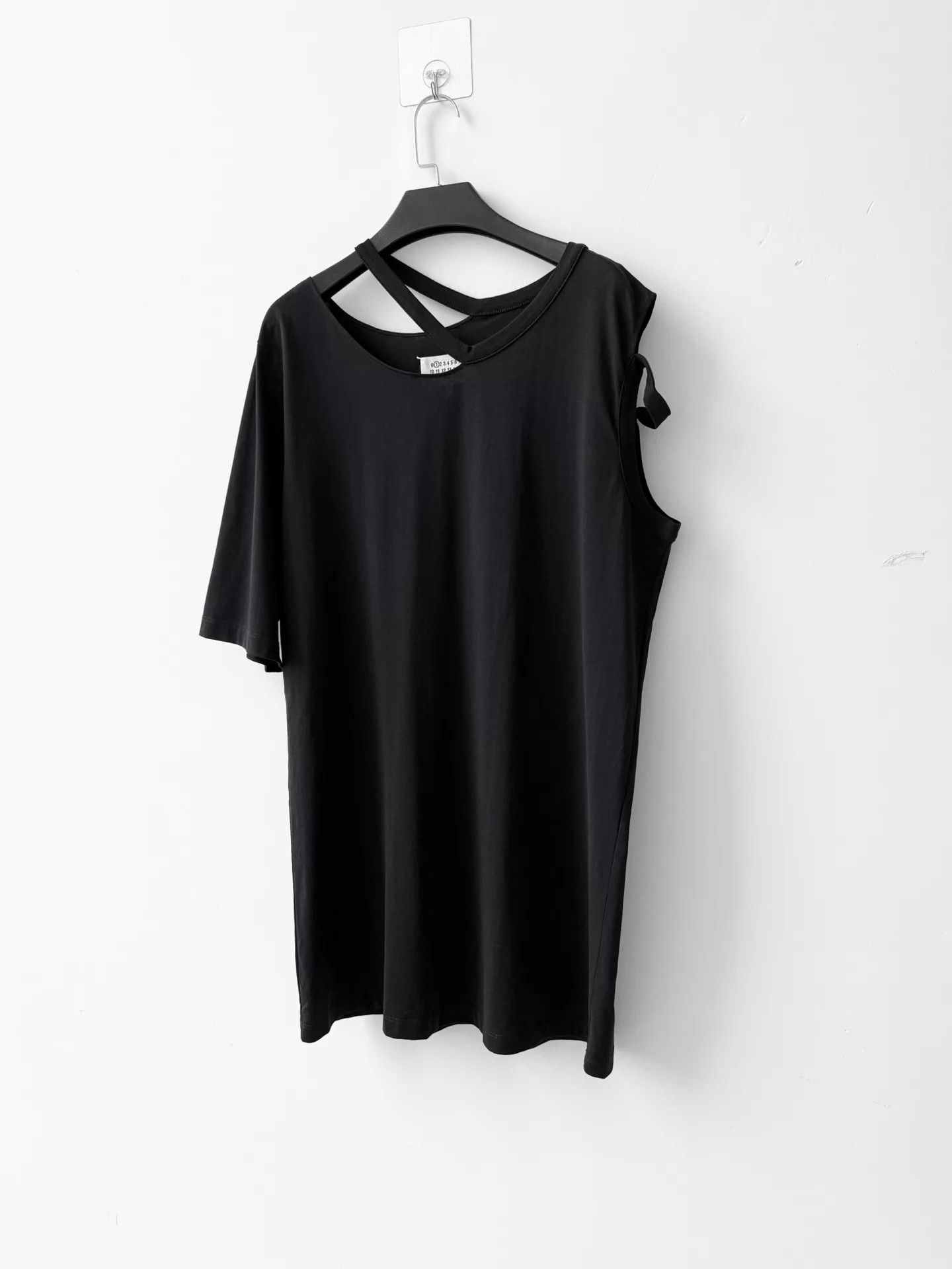 Maison Margiela Maison Margiela SS18 Deconstructed Strap Sleeve Tee Black L Size L / US 10 / IT 46 - 2 Thumbnail