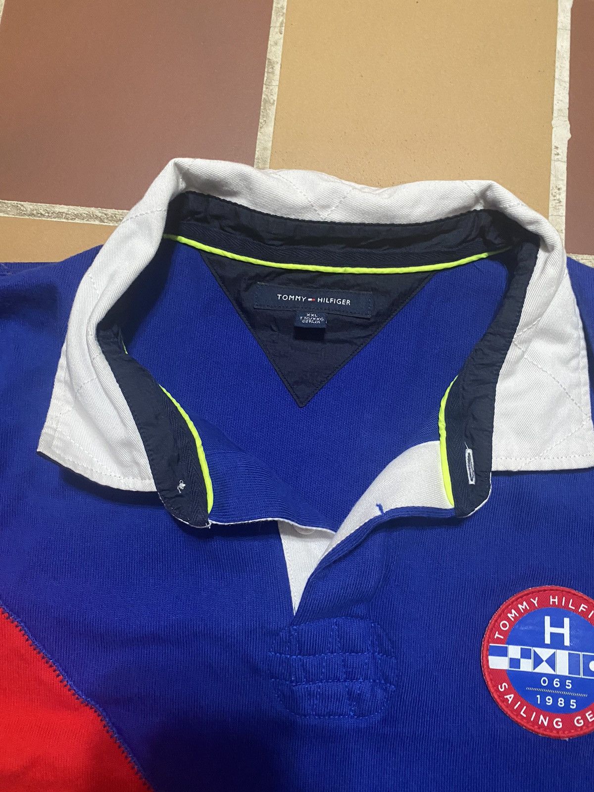 Tommy Hilfiger × Tommy Jeans × Vintage Vintage Tommy Hilfiger Sailing Gear Polo Size US XXL / EU 58 / 5 - 5 Thumbnail