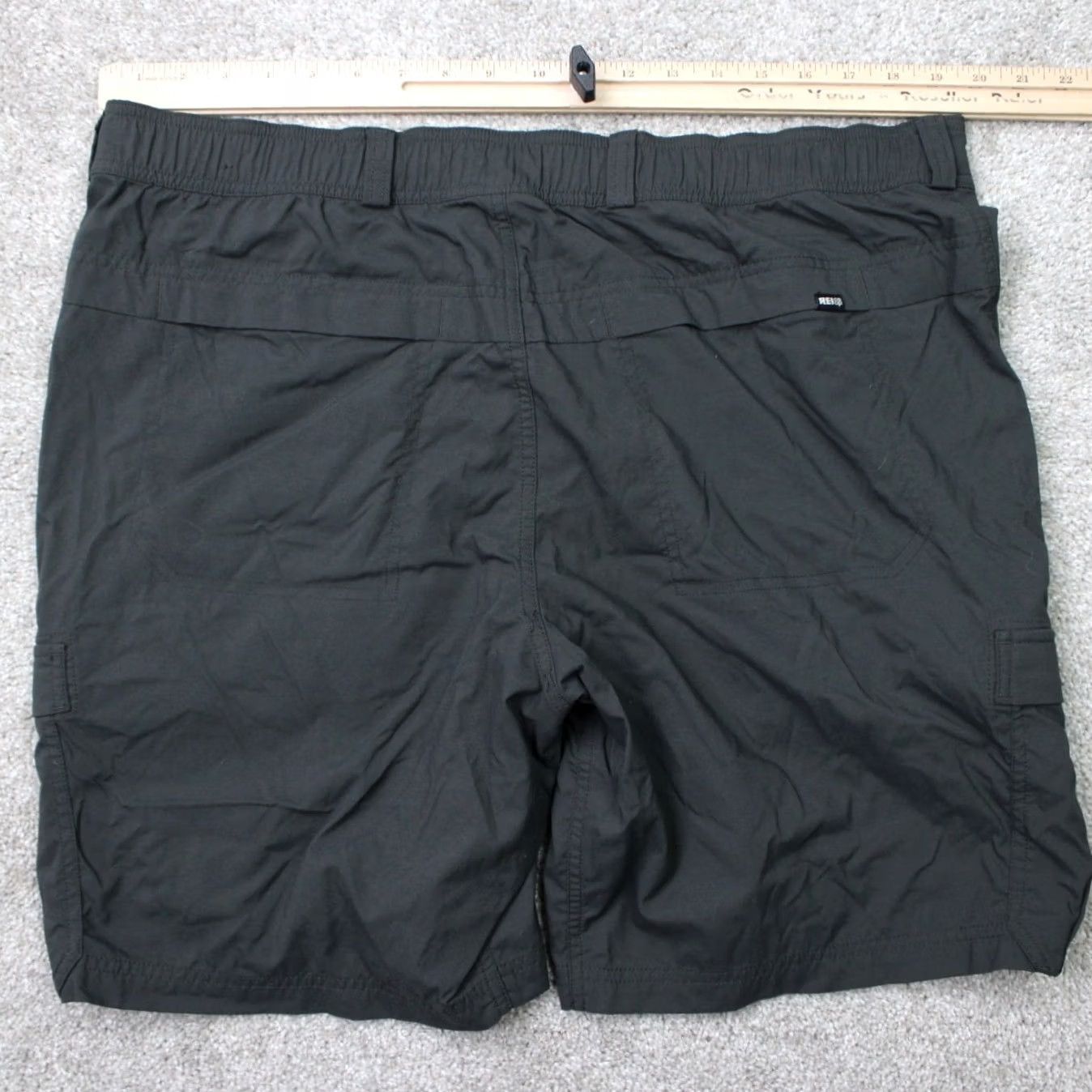 Vintage REI Co-op Shorts Mens 40 Gray Sahara 9" Cargo Nylon Water-Repellent Cargo Pockets Outdoor Summer Casual Mens Size US 40 / EU 56 - 5 Thumbnail