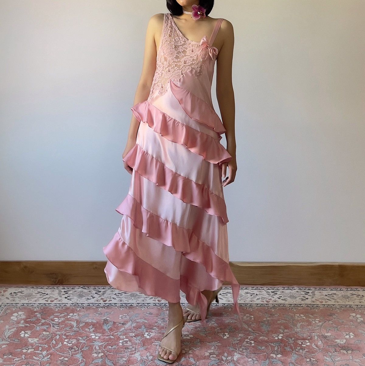 Victoria's Secret × Vintage Vintage VS Pink Ruffle Satin Dress (Small) Size S / US 4 / IT 40 - 5 Thumbnail