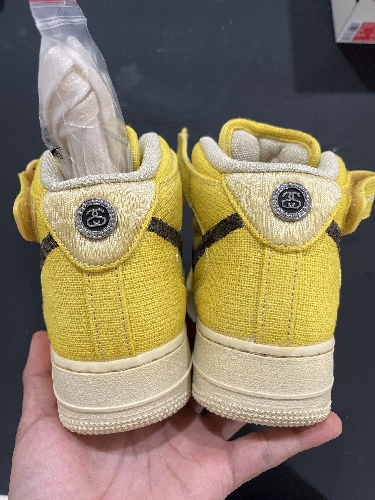 Nike × Stussy Air Force 1 Mid Stussy Fossil Size US 8 / EU 41 - 4 Thumbnail