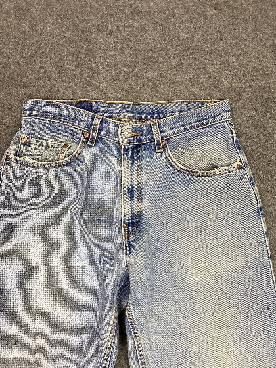 Levi's vintage levis 550 lightwash denim nice design Size US 33 - 9 Thumbnail