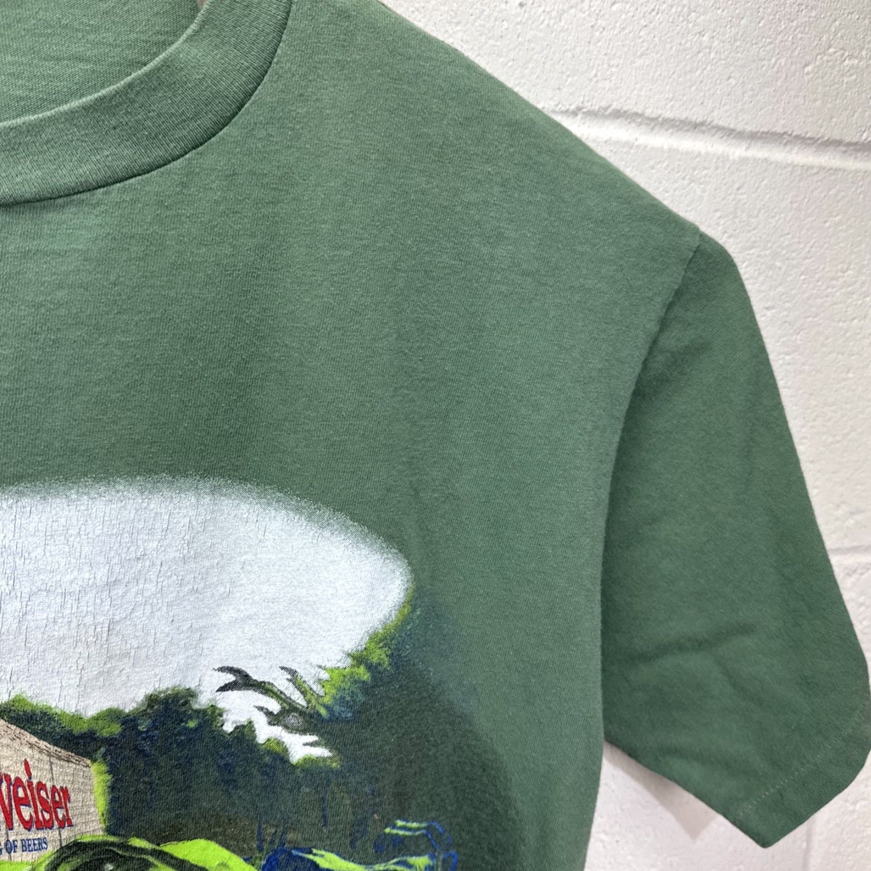 Budweiser VINTAGE 1995 Budweiser Beer Frogs T-Shirt Men Large Green Graphic Print 90s Summer Size US L / EU 52-54 / 3 - 7 Thumbnail