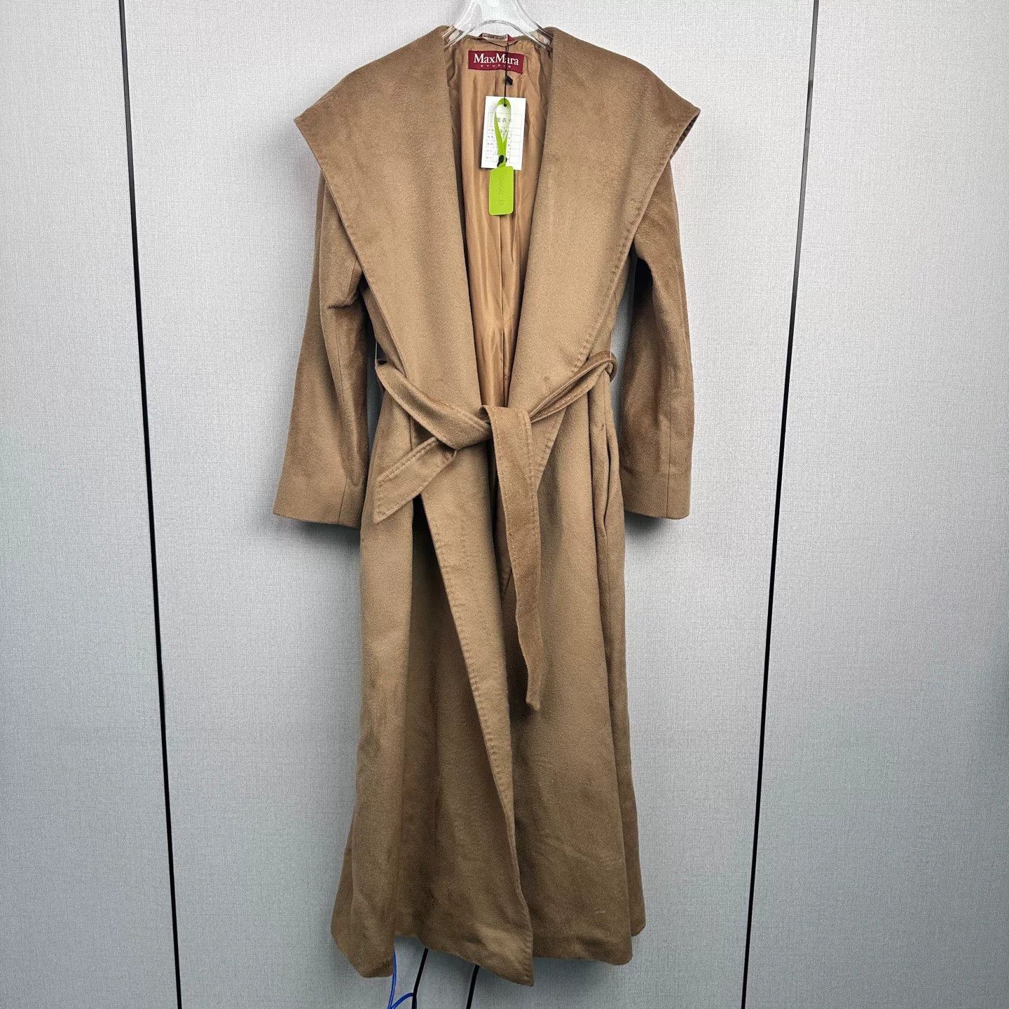 Max Mara Max Mara Camel Robe Coat Size 34 Size US XS / EU 42 / 0 - 1 Thumbnail