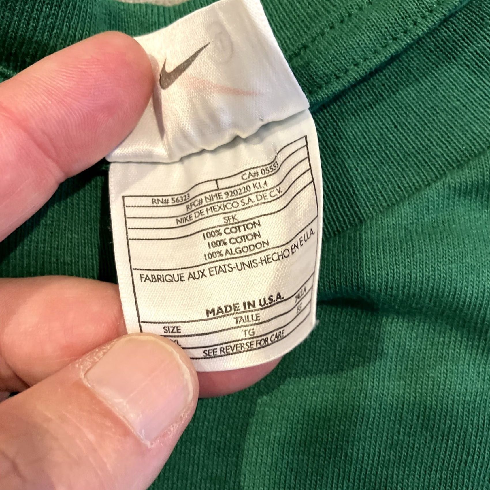 Nike VINTAGE Nike Boston Celtics Center Swoosh T-Shirt XL Made in USA Rare NWOT Men Green Size US XL / EU 56 / 4 - 6 Thumbnail