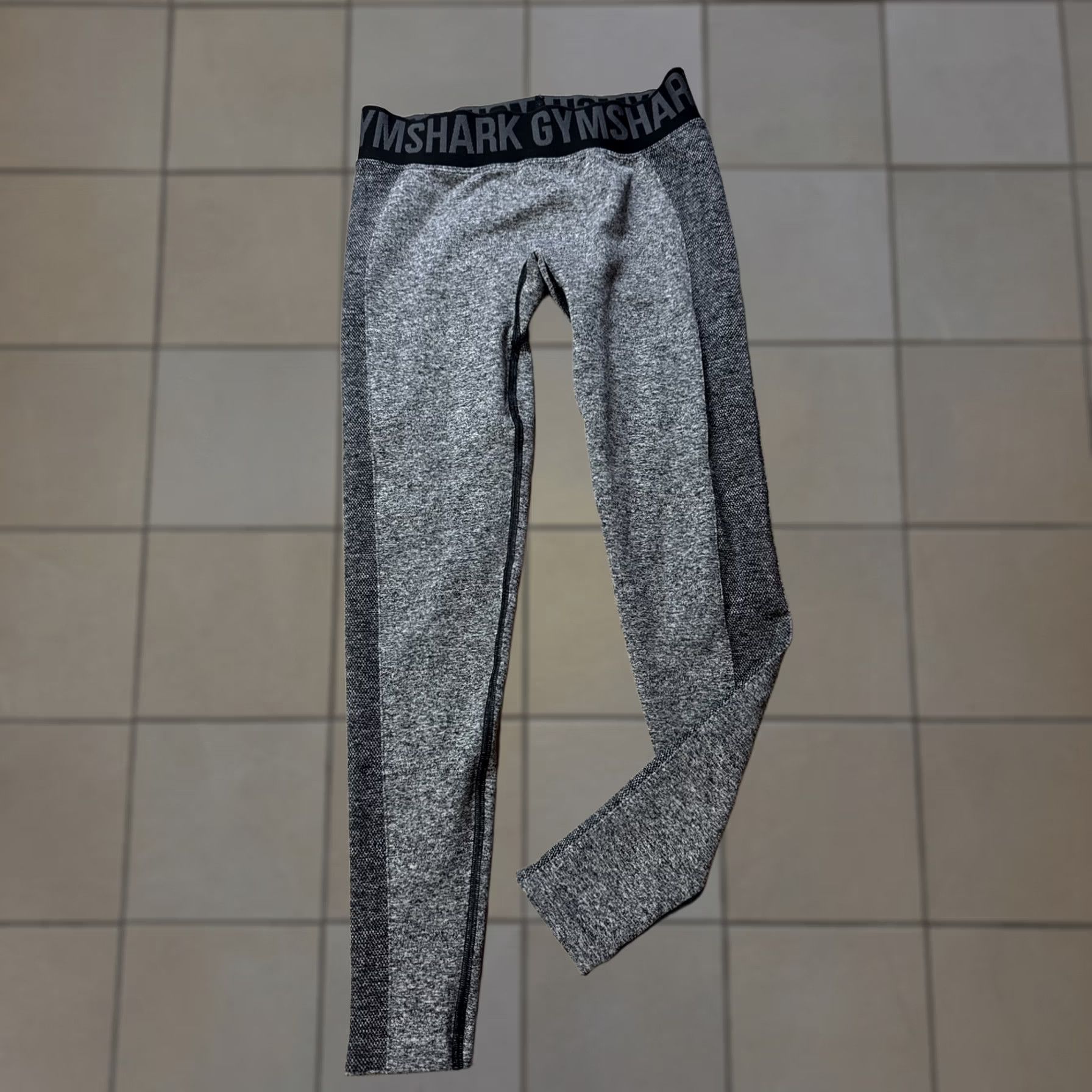 Gymshark Gymshark Leggings Women’s Small S Heather Gray Stretch Activewear Size 28" / US 6 / IT 42 - 1 Thumbnail