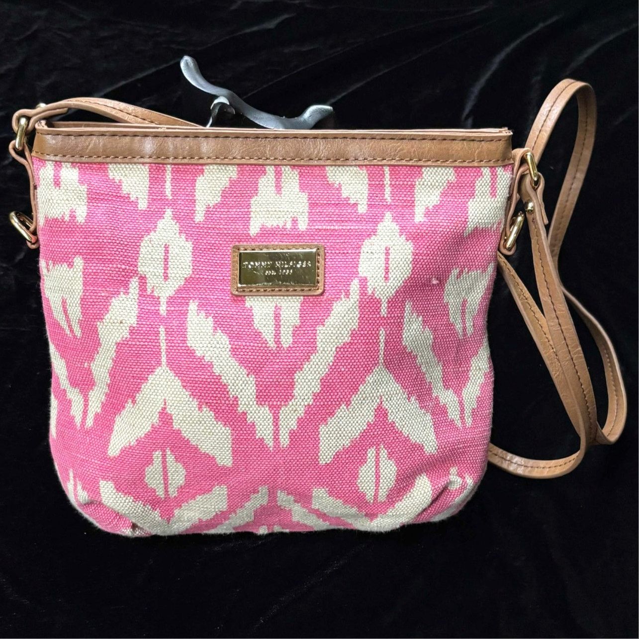Tommy Hilfiger Pink Tommy Hilfiger Purse Size ONE SIZE - 1 Thumbnail