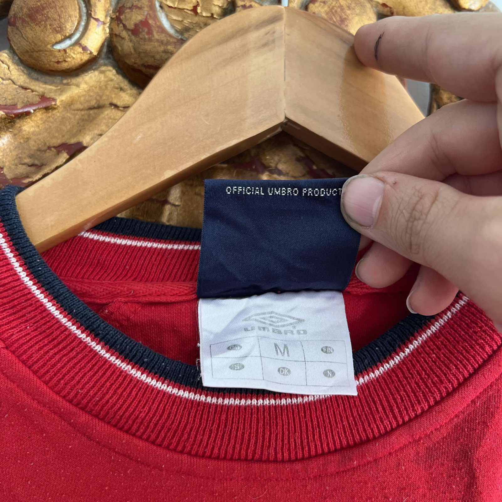 Umbro × Vintage Vintage Umbro Red Sweater 90s Sz M Size M / US 6-8 / IT 42-44 - 5 Thumbnail