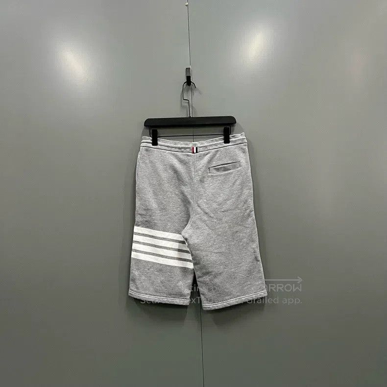 Thom Browne Thom Browne size 3 Grey four-stripe shorts Size US 30 / EU 46 - 3 Thumbnail