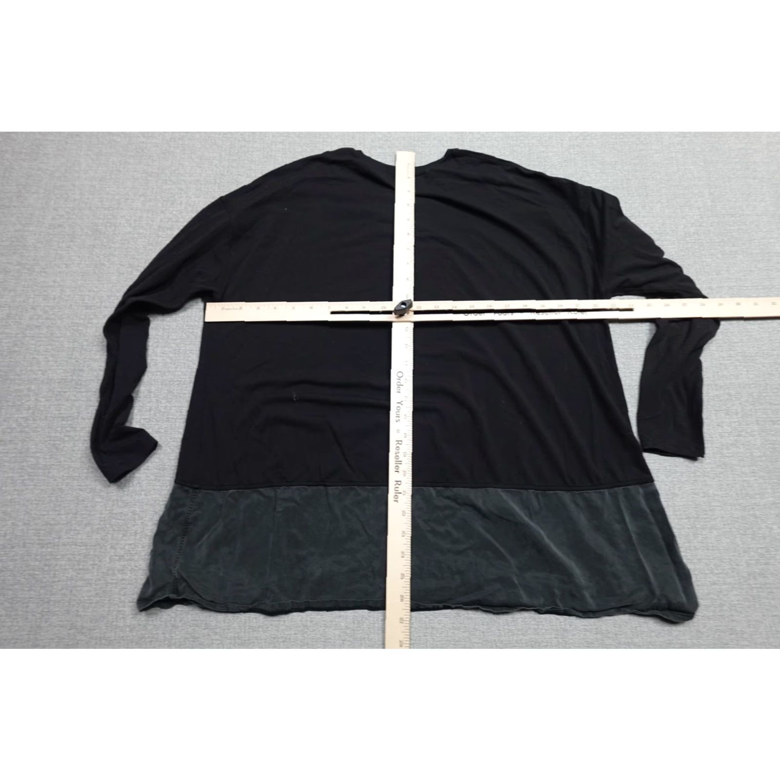 Lululemon Lululemon Shirt Womens 8 Black Colorblock Tunic Long Sleeve Crew Neck Relaxed Fit Size M / US 6-8 / IT 42-44 - 4 Thumbnail