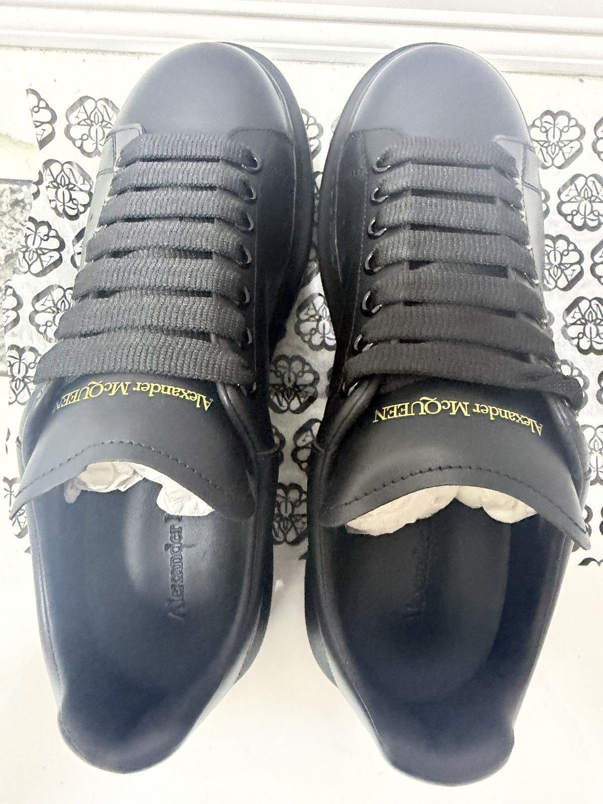 Alexander McQueen Alexander McQueen Oversized Triple Black Leather Size 41 Size US 8 / EU 41 - 14 Thumbnail