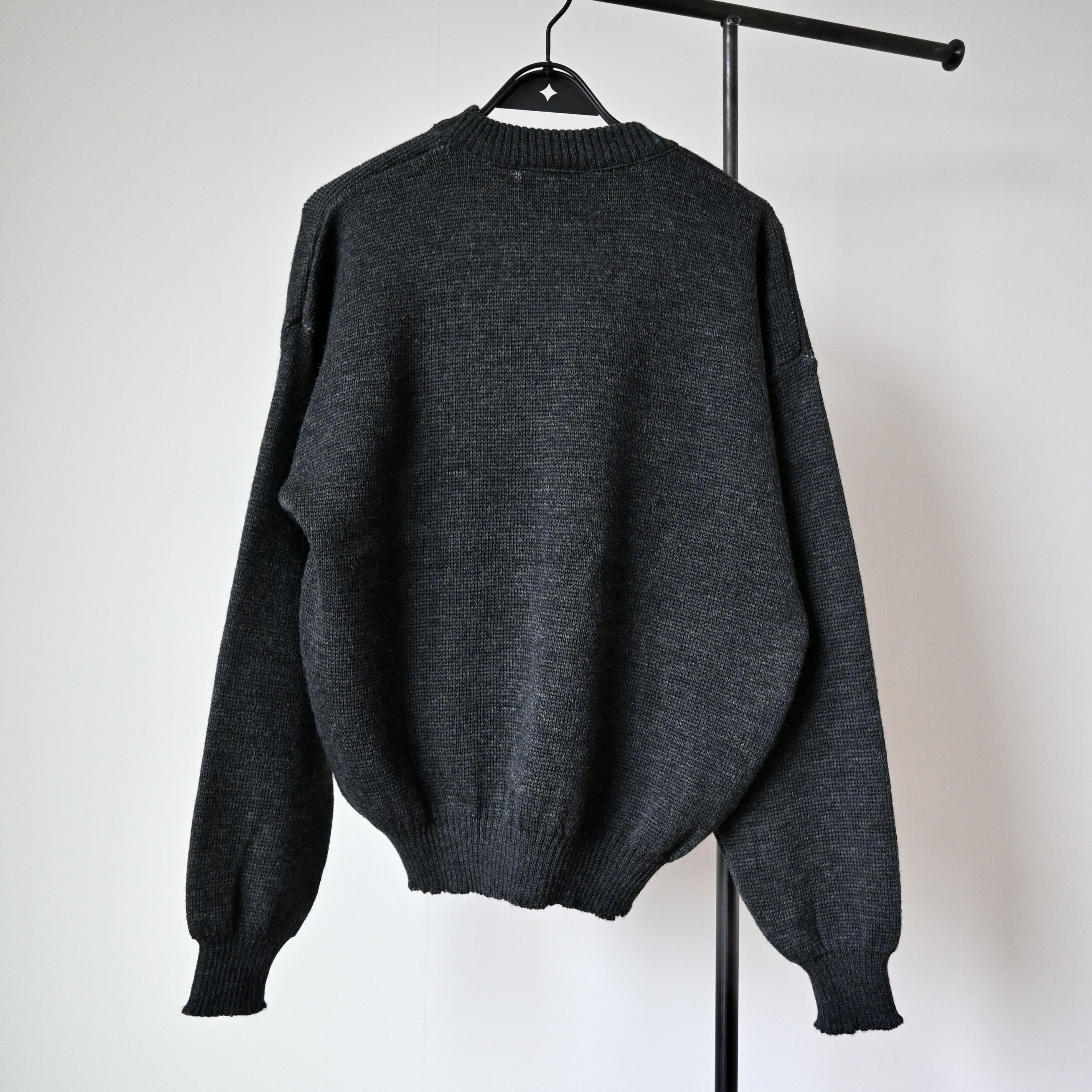 Vintage VTG 1990s HUNTING WORLD iconic logo knit sweater, made in UK Size US M / EU 48-50 / 2 - 2 Thumbnail
