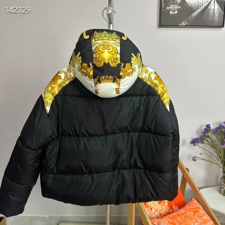 Versace Versace Black and gold color matching bread suit Size S / US 4 / IT 40 - 2 Thumbnail