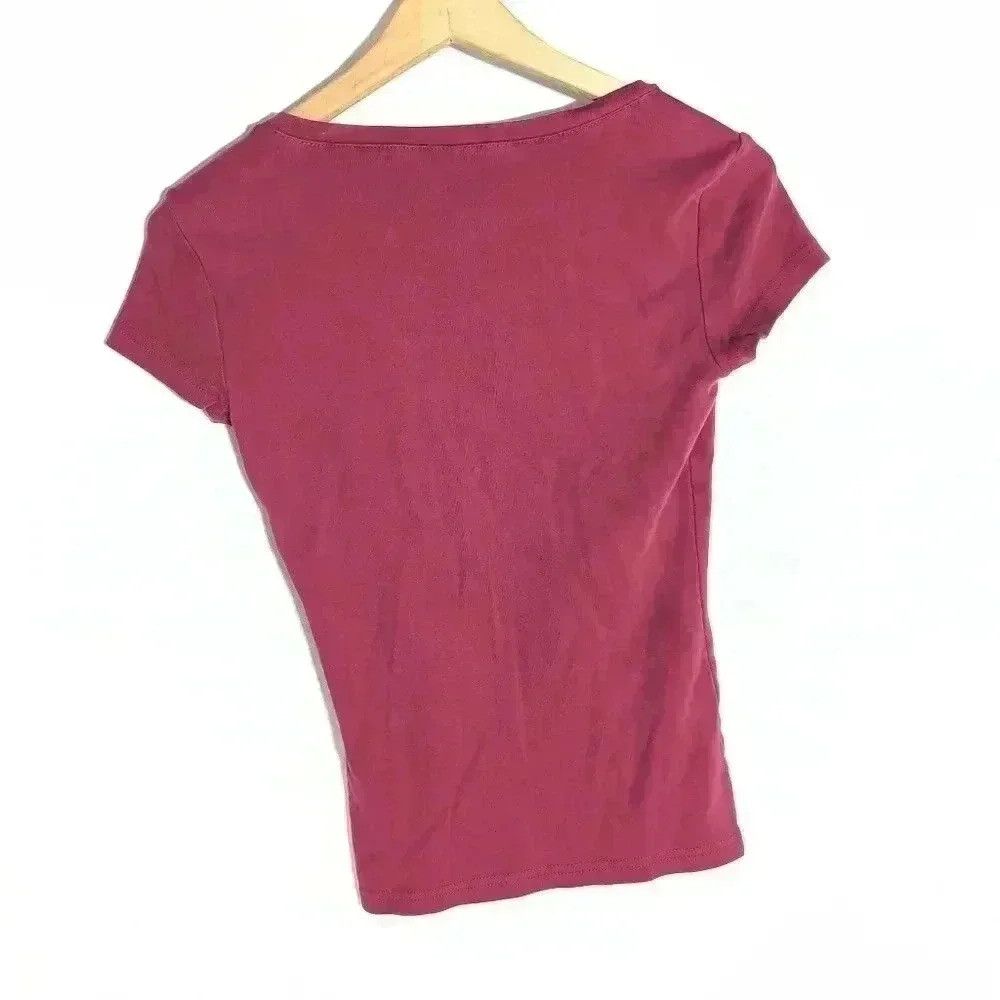 Tommy Hilfiger Ladies Pink Tommy Hilfiger V neck shirt sz XS Size XS / US 0-2 / IT 36-38 - 4 Thumbnail