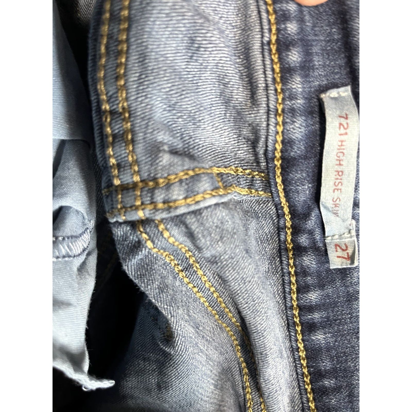 Levi's Levi's 721 High-Rise Skinny Women's Jeans - Waist size 27 27x30 Medium Wash Size 27" / US 4 / IT 40 - 5 Thumbnail