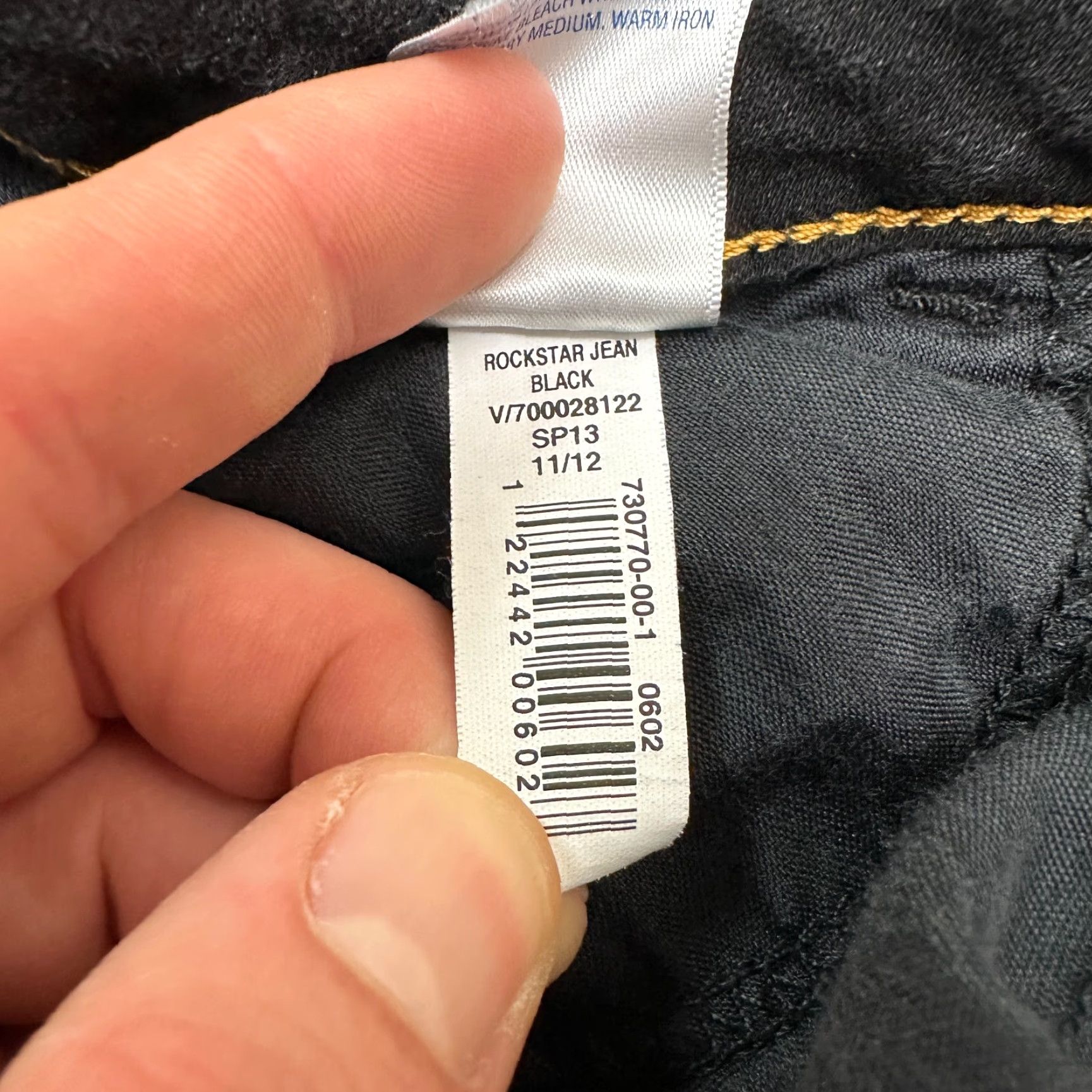 Old Navy Old Navy Jeans Women Black Dark-Wash Skinny 28x28 6 Regular Rise 5-Pocket Denim Cotton Blend Button Zip Stretch Size 28" / US 6 / IT 42 - 7 Thumbnail
