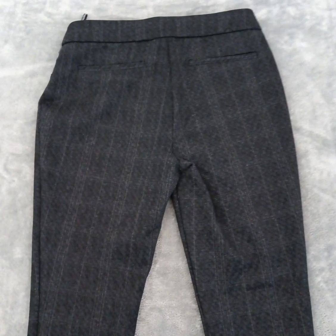 Calvin Klein Calvin Klein Womens Ankle Pants Size 6 Gray Plaid Pull On Mid Rise 30x28 Size 28" / US 6 / IT 42 - 7 Thumbnail